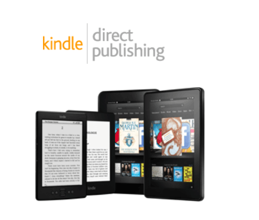 Le texte Kindle Direct Publishing est écrit au dessus de quatre liseuses Kindle allumées de différents formats